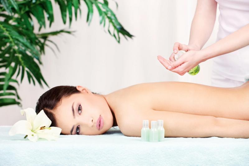 Esthétique corporelle : Les Massages Amincissant et Anti-Age de Massage is Relax Thérapie