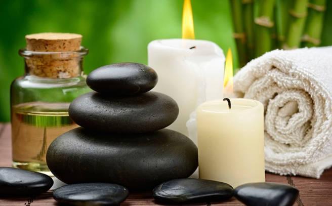 Massage aux Pierres Chaudes : Hot Stones Massage