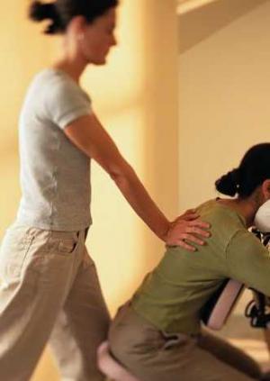 Massage Assis : formation au massage amma assis