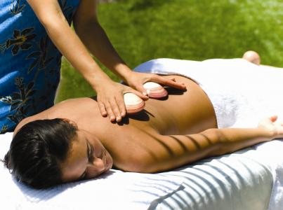 Massage Relaxant : massage aux coquillages