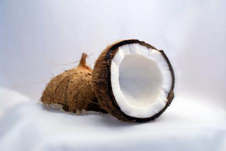 Massage du Monde : Massage aux coques de coco
